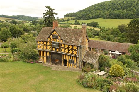 Stokesay Castle Gatehouse © Richard Croft Geograph Britain And Ireland