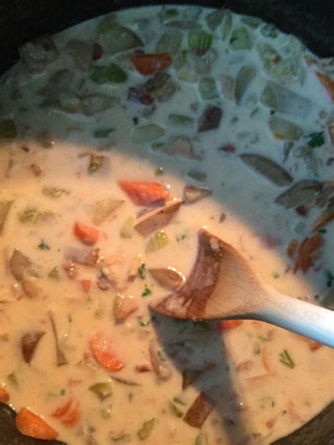 How many calories are in new england clam chowder? Homemade Clam Chowder: Directions, calories, nutrition ...