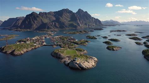 Henningsvaer Lofoten Is An Archipelago In The County Of Nordland