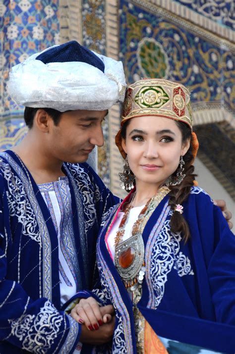 Traditional Dress Bukhara Uzbekistan Traditional Dresses