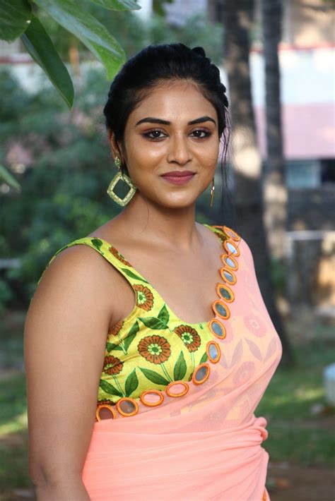 Indhuja Ravichandran In Saree Photos At Super Duper Movie Trailer