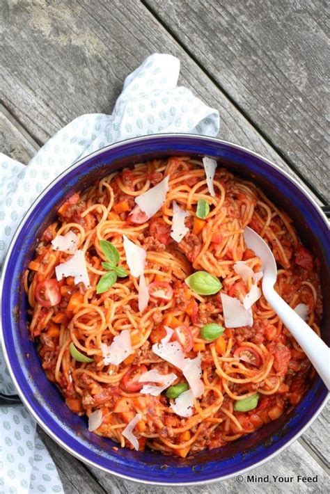 Eenpans Spaghetti Bolognese Met Parmezaan Mind Your Feed Spaghetti