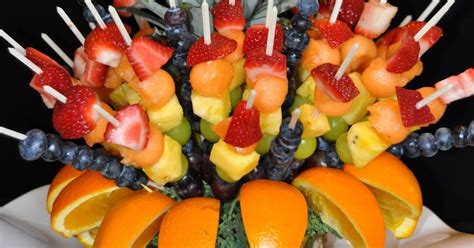 A Harmony Of Flavors Easy To Make An Edible Fruit Centerpiece