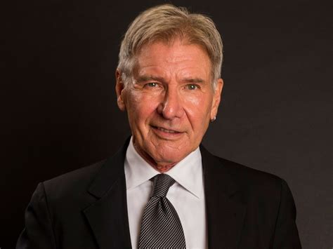 Harrison ford paid tribute to sean connery, a.k.a. Harrison Ford Nearly Hit A Passenger Plane While Landing | Lipstiq.com