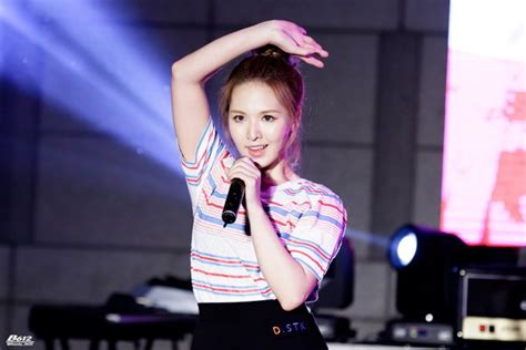 Kpop Netizens Label This Idol As Beautiful Main Vocalist Kpop News And Lyrics