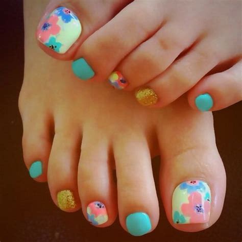 50 Pretty Toe Nail Art Ideas For Creative Juice
