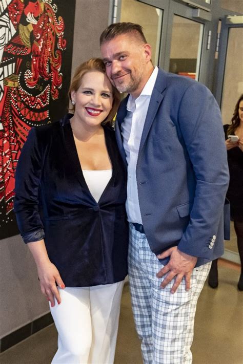 Izgalmas helyekre kalauzol tóth vera és párja közös videóblogjában. Tóth Vera: Jöhet a baba! | BorsOnline - Sztárhírek ...