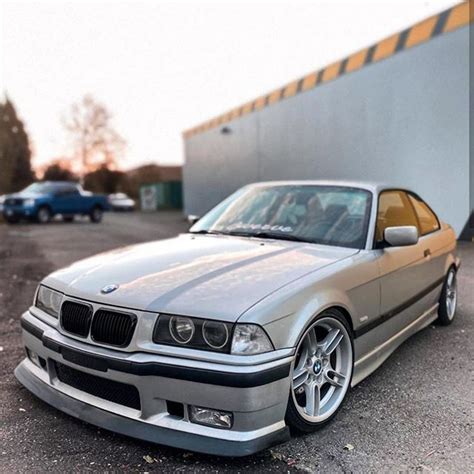 Inspired by the design of dtm. Pin em BMW E36