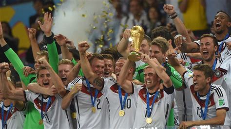 Wm 2014 deutsche mannschaft fussball. WM-Finale im Live-Ticker: Deutschland gewinnt mit 1:0 ...