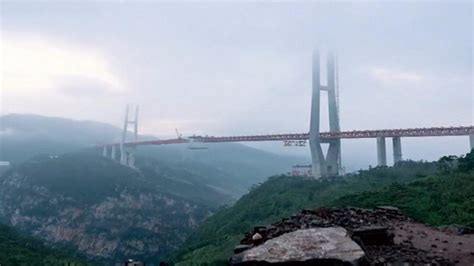 Worlds Highest Bridge Opens To Traffic In China Cbbc Newsround