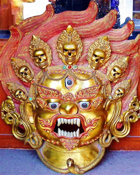 Тибетские буддийские маски божества Стоковое Фото - изображение ...