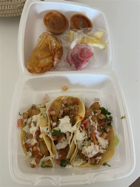 Baja Cali Fish And Tacos 25 Photos And 66 Reviews 490 N Lake Ave
