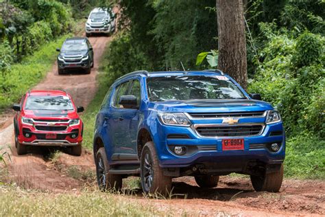 Chevrolet Trailblazer Z71 4x4 ลุยโคลนฝ่าฝนบนทางคดเคี้ยว