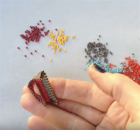 Beginner Geometric Beaded Ring Tutorial Uses A Modified Raw Stitch
