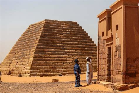 Sudans Pyramids Nearly As Grand As Egypts Go Unvisited The