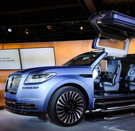 Flight Of Lincoln Navigator Concept Suv With The “gull Wing” Doors