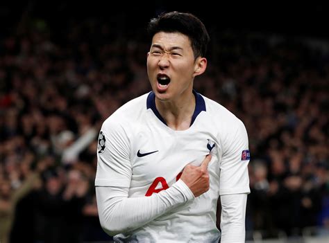 Also don't forget to have a look at his teammates in our top 30 sexiest tottenham hotspur wives and girlfriends. Tottenham's Son Heung-min to Begin Military Service in ...