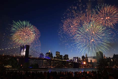 New York Citys Spectacular 4th Of July Fireworks Cruise Seastreak