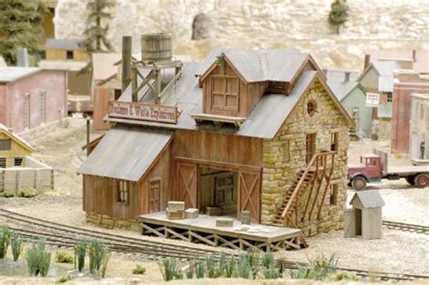 Plaster Kit Construction Model Railroad Ho Scale Buildings Model