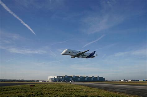 Gallery Beluga Xl Touching Down At Broughton Cheshire Live