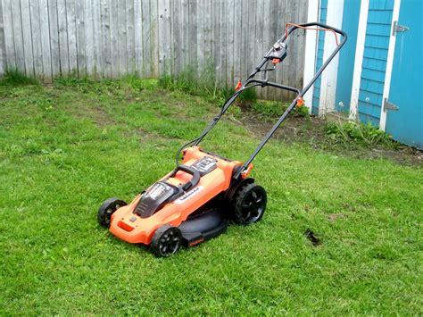 They feature quick height adjustment, full wrap bars for smooth actuation, and folding handles for storage. Review of the Black & Decker CM2043C Cordless Lawn Mower ...