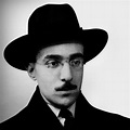 “O homem é do tamanho do seu sonho.” Fernando Pessoa (1888-1935), poeta ...