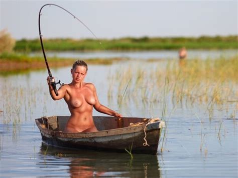 Fishing Nude Gthang