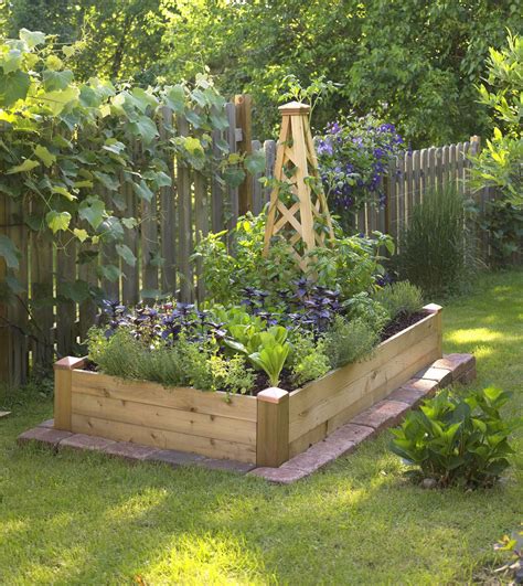 Small Space Gardening Build A Tiny Raised Bed Vegetable Garden
