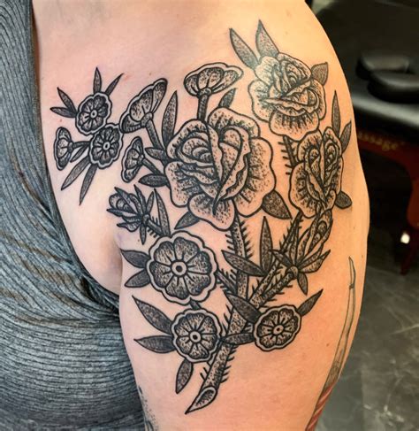 Dotwork Flowers Under The Needle