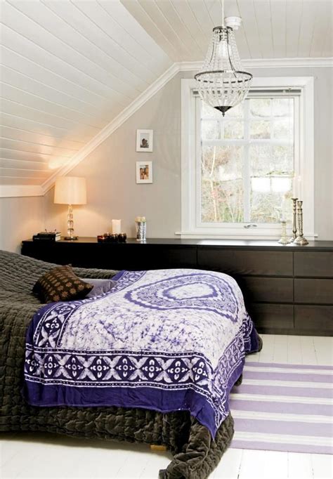 Maybe you would like to learn more about one of these? Die besten 25+ Inspirasjon soverom med skråtak Ideen auf ...