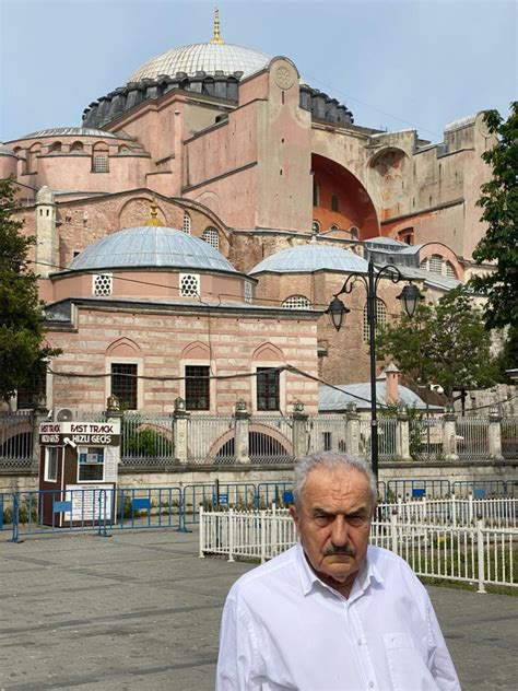 Koronavirüs tedavisi gören hüsnü bayramoğlu, yaklaşık 2 haftadır entübe halindeydi. Hüsnü Bayramoğlu Ağabey'den Ayasofya Açıklaması | Hizmet ...