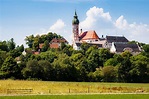 Abbazia Di Andechs Nel Distretto Estivo Di Starnberg, Alta Baviera ...
