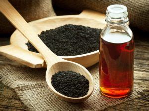 Even though the tradition of massaging the hair with oil is centuries old in india, it hasn't lost its importance. Benefits of black sesame seed oil for hair and skin