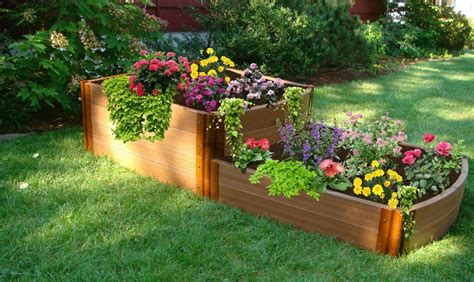 This planter is made of polypropylene resin that is durable enough to last several seasons. 5 Best Raised Garden Bed Kits Reviews | Elevated Planter ...