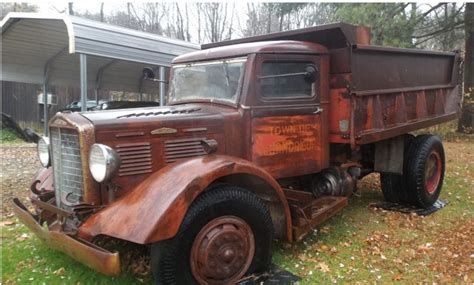 Vintage Dumper 1940 Brockway 220x Dump Truck Barn Finds