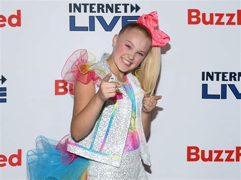 Jojo Siwa Confirms Shes A Part Of The Lgbtq Community And Says Shes The Happiest Shes Ever