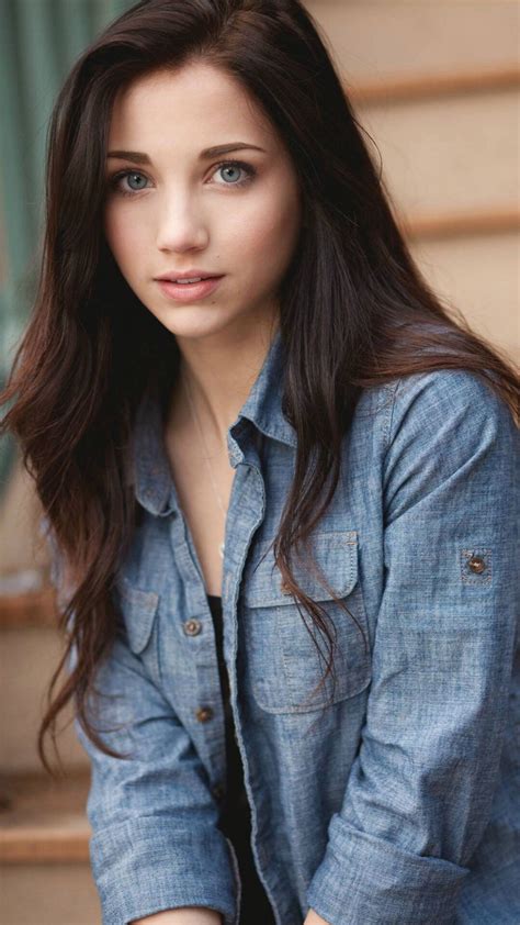 Emily Rudd As Linh Cinder From The Lunar Chronicles Black Hair Blue Eyes Girl Girl With Brown