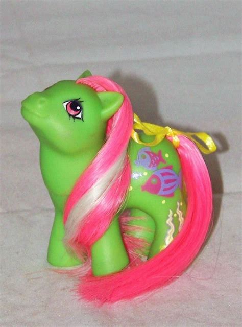 Stardancer is a sparkly purple adult earth pony with blue eyes. Splash ... A green Seaside Baby Pony with red and white ...