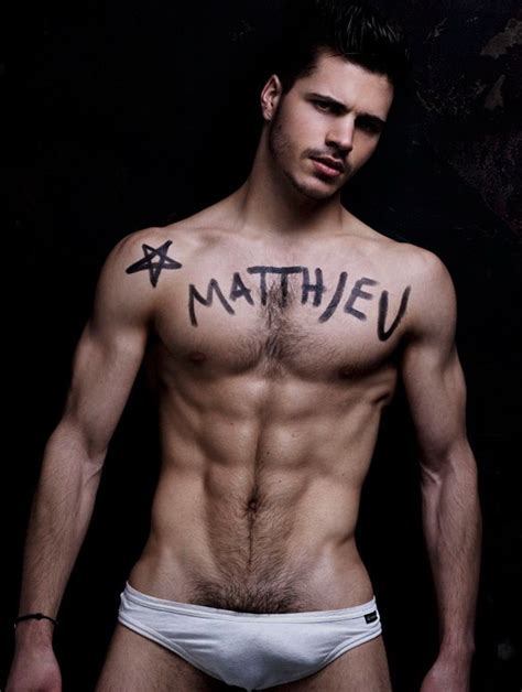 HOT MEN GALLERY MATTHIEU CHARNEAU