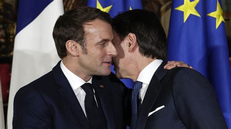 Gewächshaus Faszinieren Vorübergehend French Greeting Kiss Erschreckend