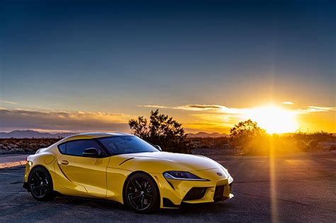 Toyota Toyota Supra carros amarelos pôr do sol carro esportivo