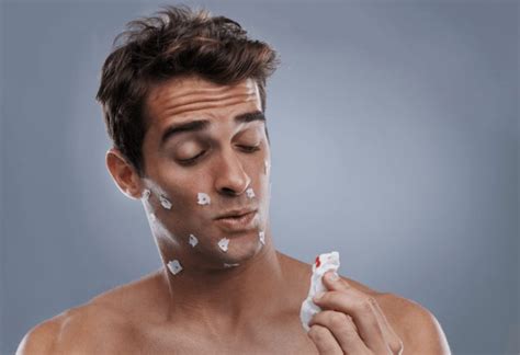 How To Shave With Safety Razor Without Cutting Yourself