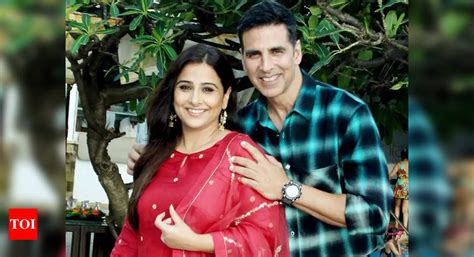 vidya balan and akshay kumar s fake fight on the sets of ‘mission mangal is the most