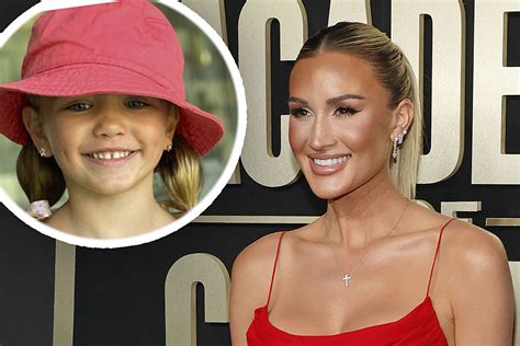 Brittany Aldean Claps Back At Critics Of Daughters Bathing Suit Drgnews