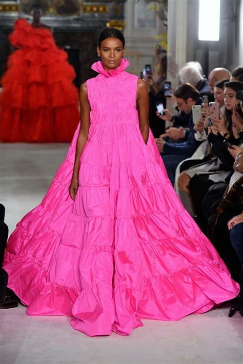 20 Beautiful Dresses From Haute Couture Fashion Week Elle Australia