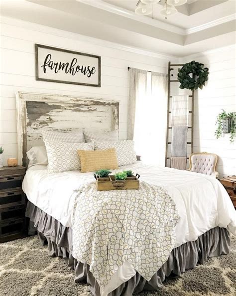 45 Simple Rustic Farmhouse Bedroom Decorating Ideas To Transform Your