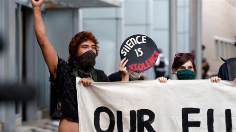 Black Lives Matter Holds Rally In Chicago To Support Those Arrested After Looting Unrest Fox News