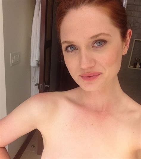 Bonnie Wright Nude Leaked Fappening 3 Photos Thefappening