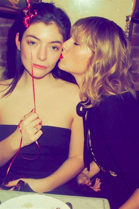 Taylor Swift Gives Lorde The Royal Treatment For Her 20th Birthday Party In 2021 Lorde Taylor