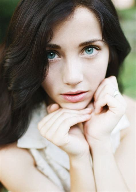 X Emily Rudd Women Brunette Face Blue Eyes Hands On Head